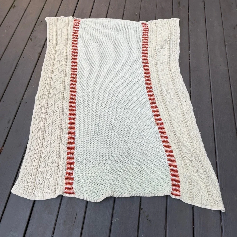 2.8.11 Cable Knit Throw Blanket 67x60 Cream Rust Aran Style Fisherman Bobble